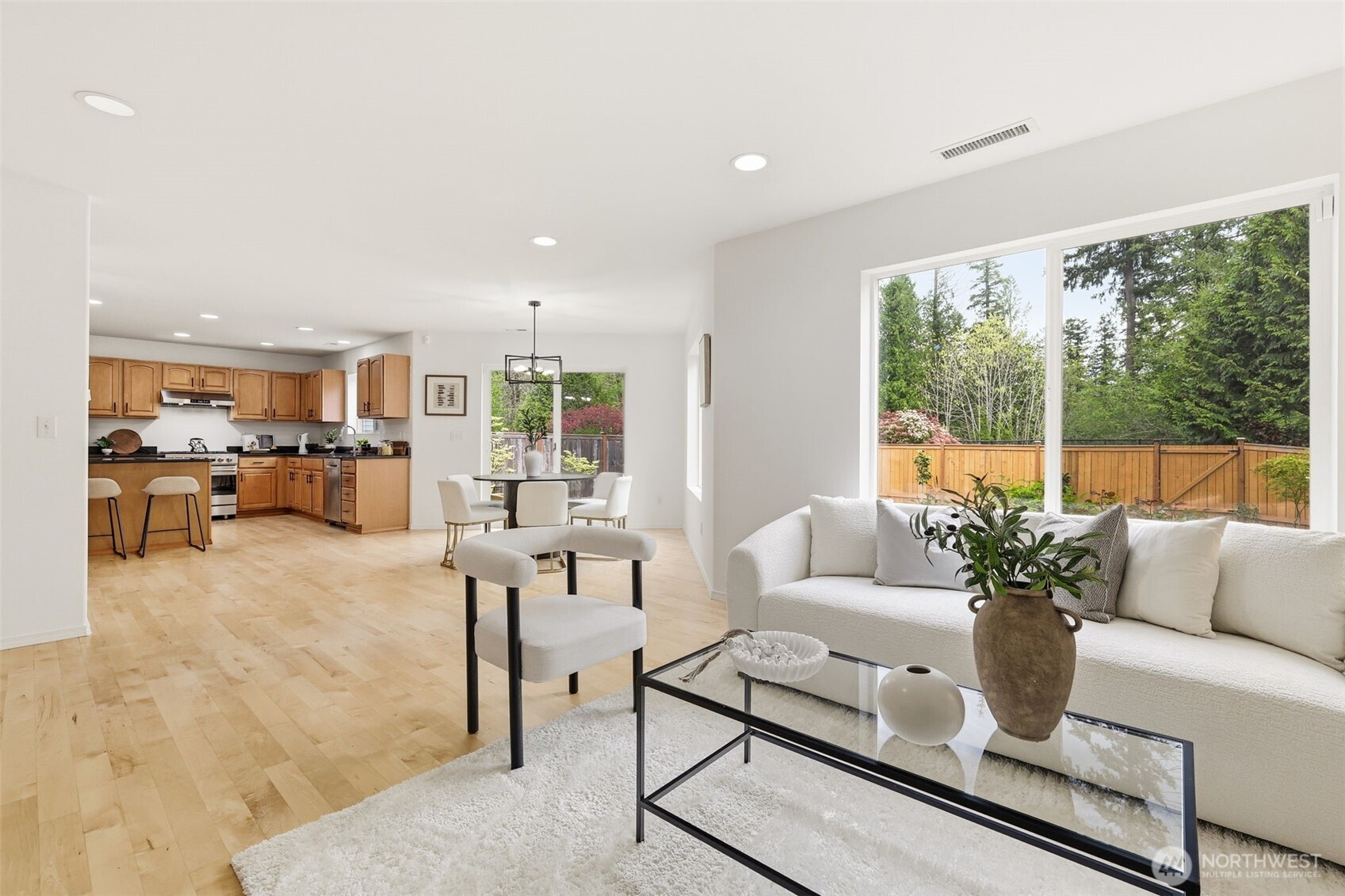 2108 250th Place SE, Sammamish, WA 98075