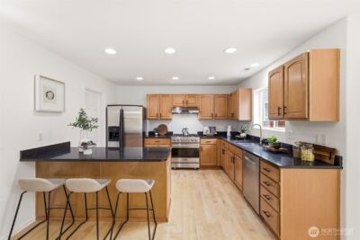 2108 250th Place SE, Sammamish, WA 98075 - Photo 6