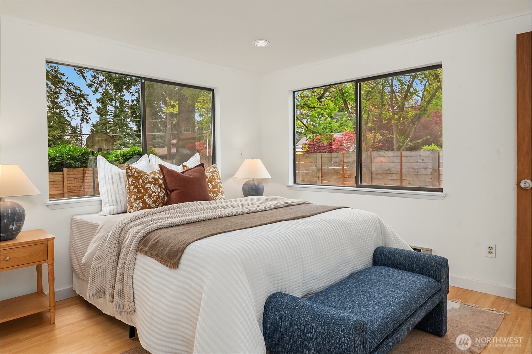 215 NW 130th Street , Seattle, WA 98177