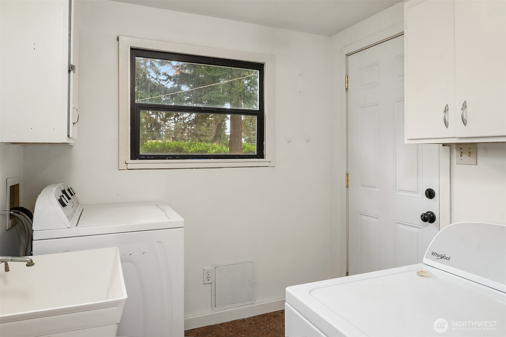 215 NW 130th Street , Seattle, WA 98177