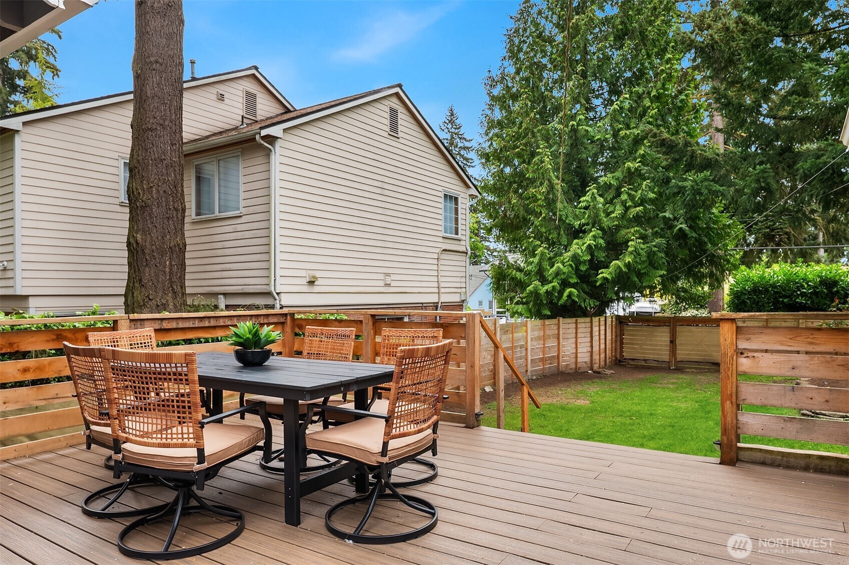 215 NW 130th Street , Seattle, WA 98177