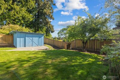 3020 36th Avenue W, Seattle, WA 98199 - Photo 10