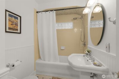 316 W Newell Street , Seattle, WA 98119 - Photo 13