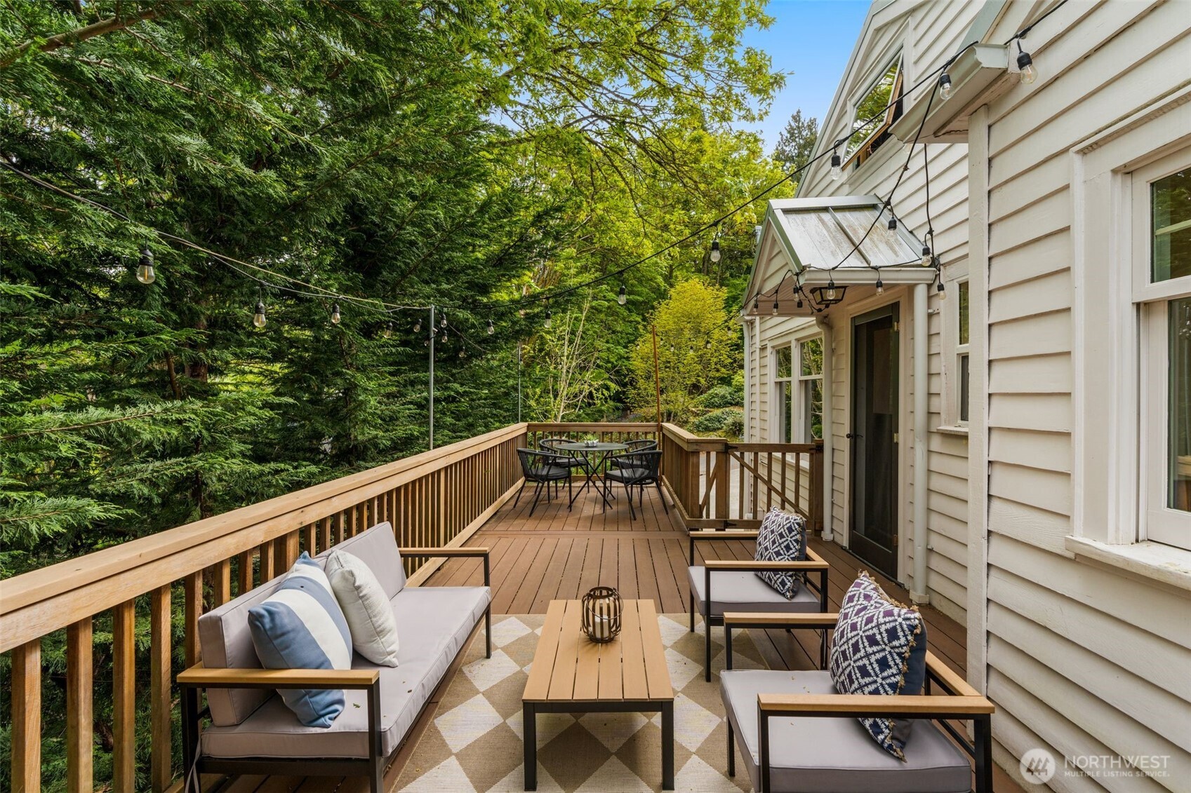 316 W Newell Street , Seattle, WA 98119