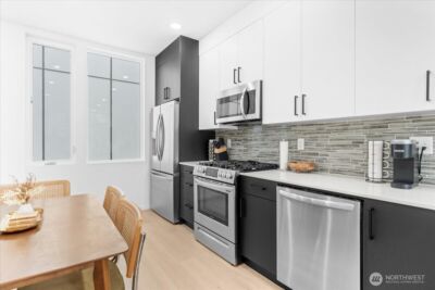 4301 26th Avenue SW, Seattle, WA 98106 - Photo 13