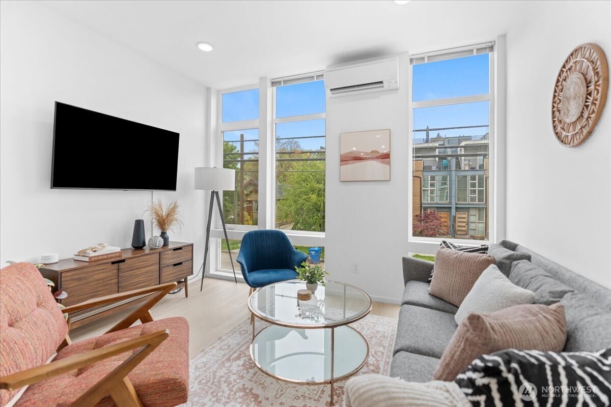 4301 26th Avenue SW, Seattle, WA 98106