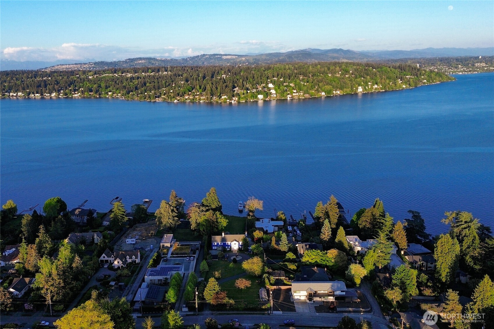 7210 Seward Park Avenue S, Seattle, WA 98118