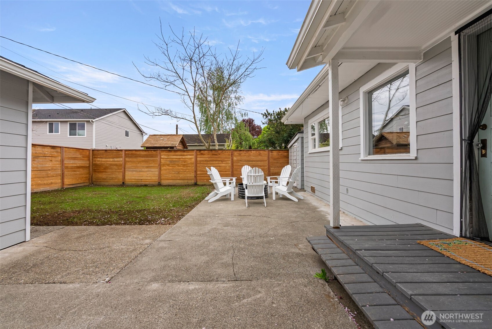809 Sumner Avenue , Sumner, WA 98390
