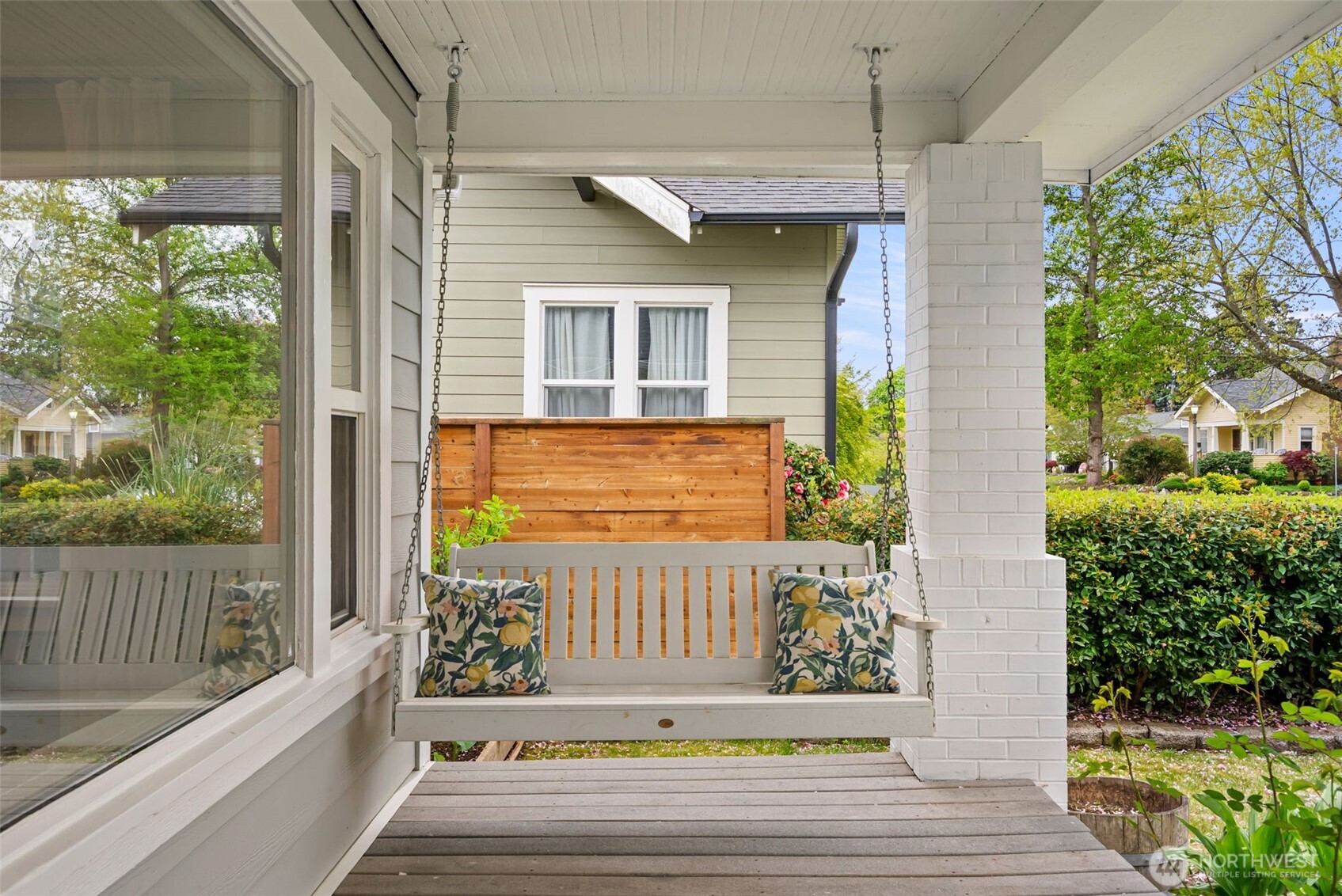 809 Sumner Avenue , Sumner, WA 98390
