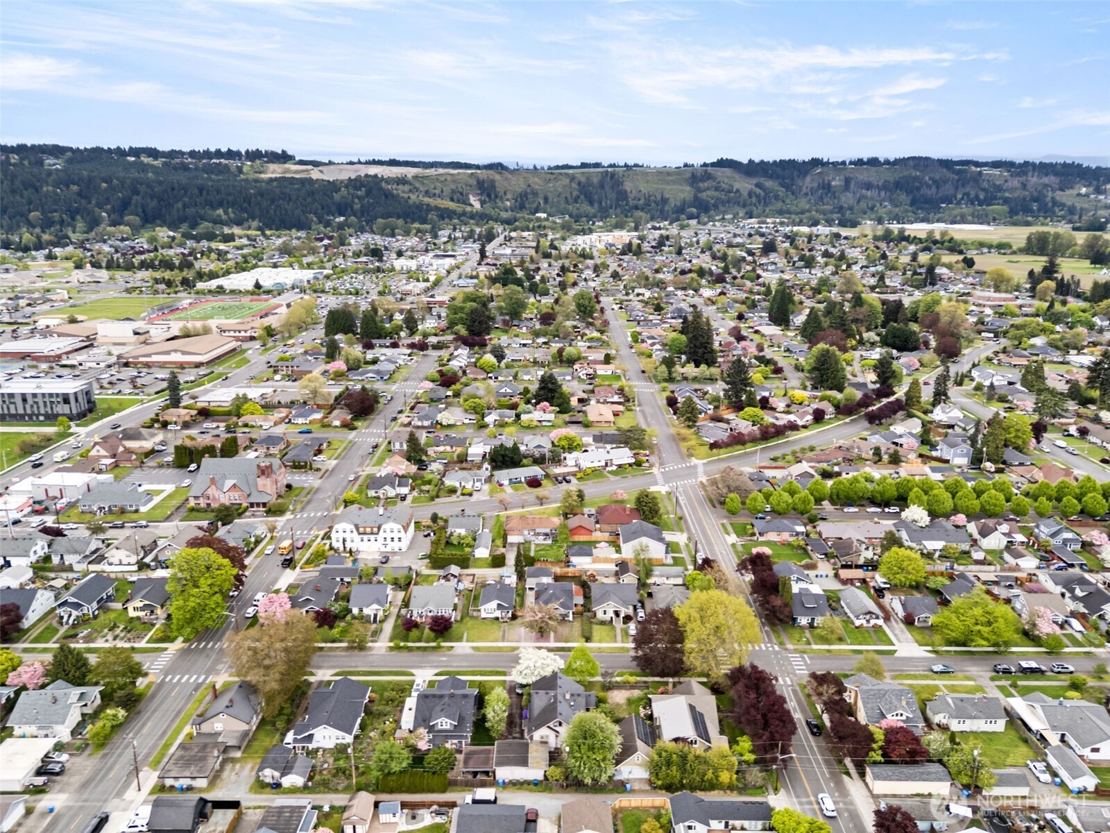809 Sumner Avenue , Sumner, WA 98390
