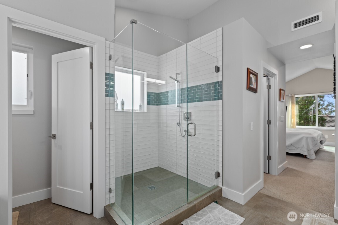 1227 NE 88th Street , Seattle, WA 98115