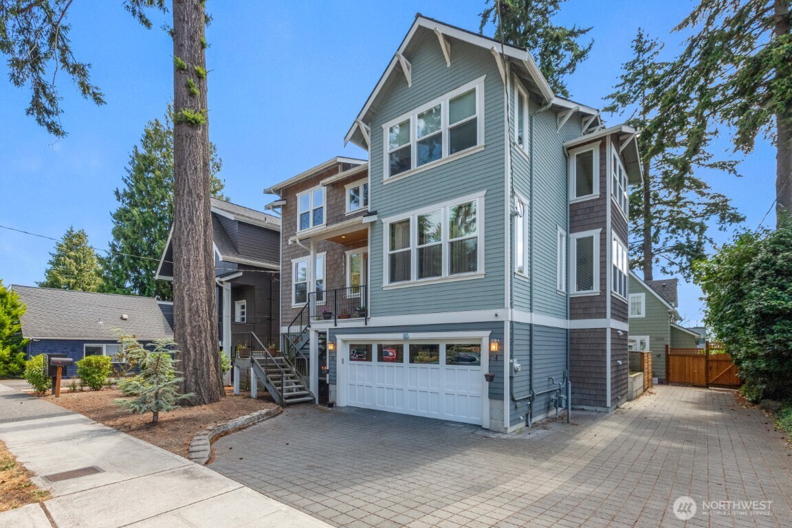 1227 NE 88th Street , Seattle, WA 98115