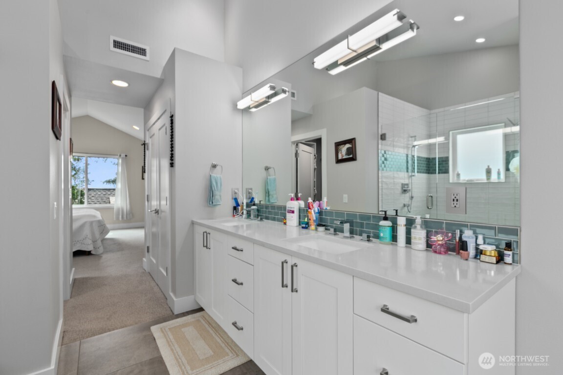 1227 NE 88th Street , Seattle, WA 98115