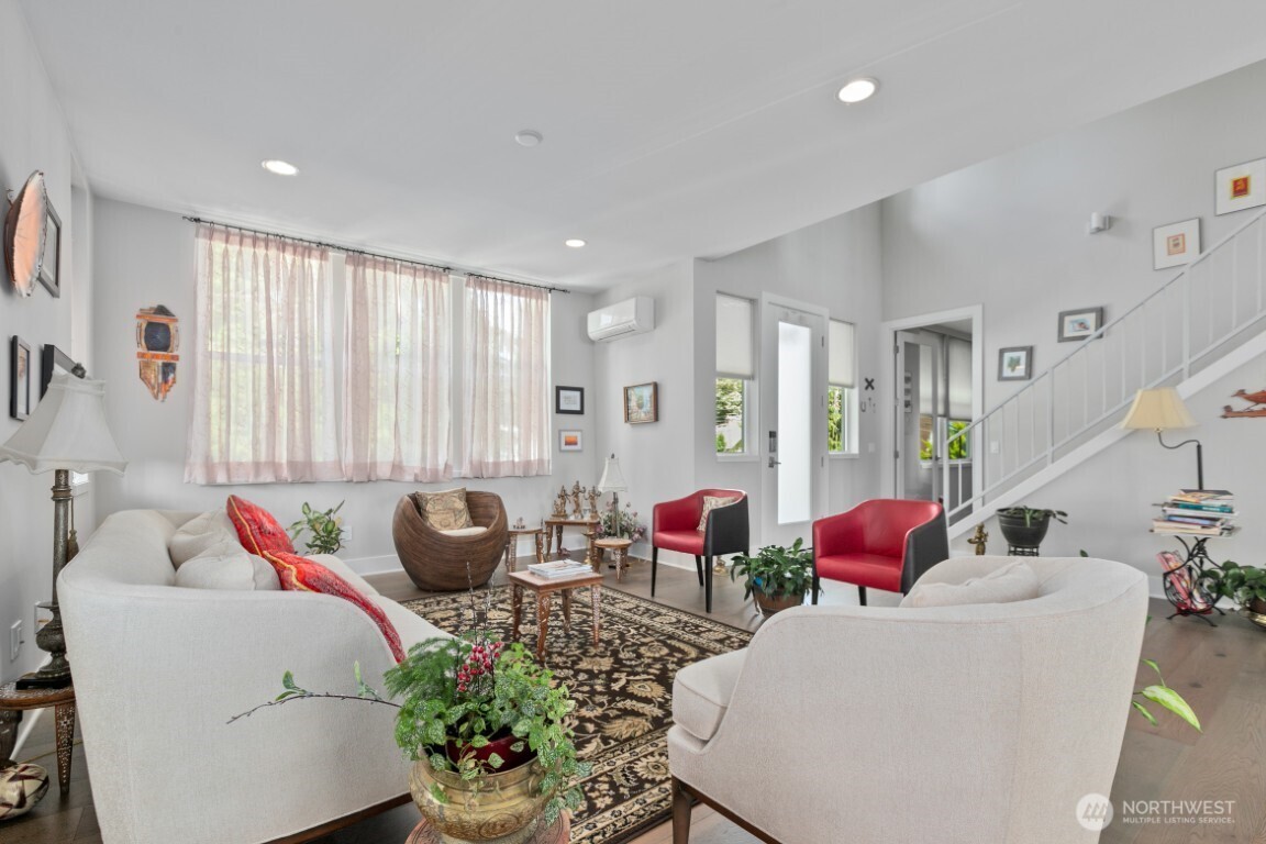 1227 NE 88th Street , Seattle, WA 98115
