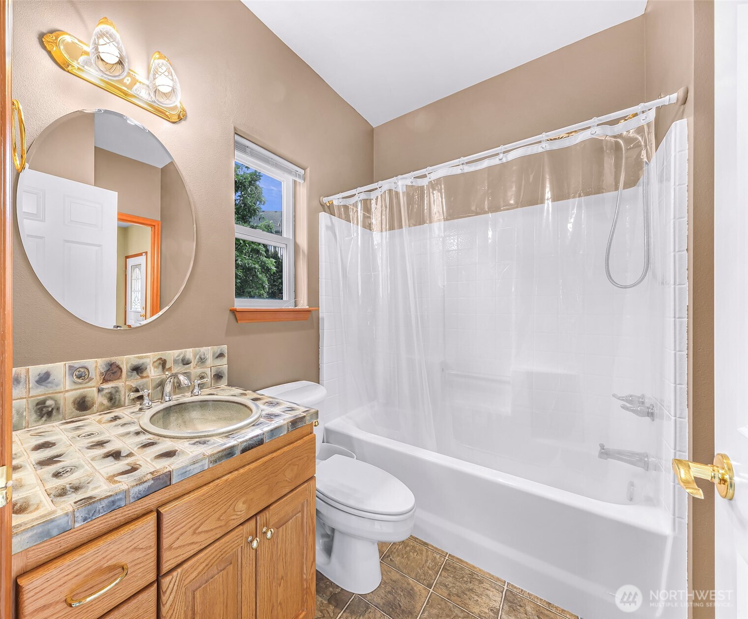 5043 Bradshaw Road , Freeland, WA 98249-9429