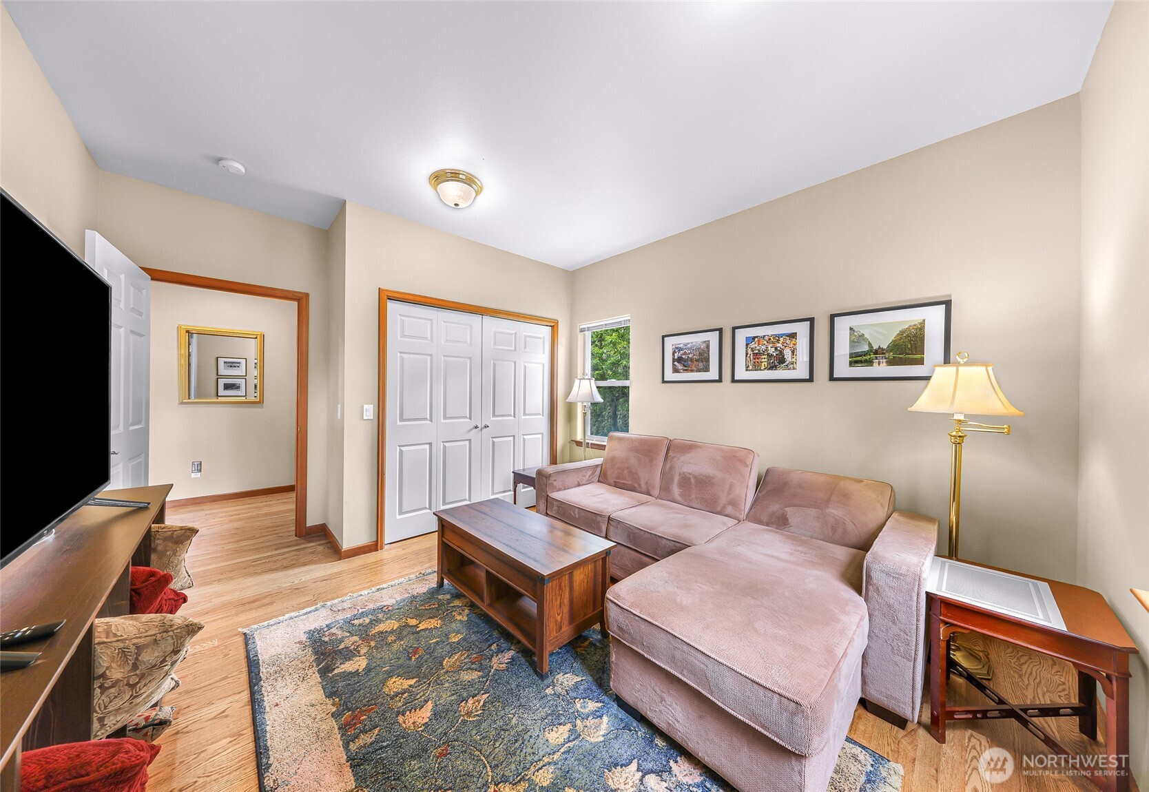 5043 Bradshaw Road , Freeland, WA 98249-9429