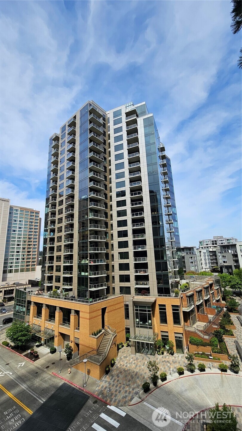 10610 NE 9th Place #509, Bellevue, WA 98004