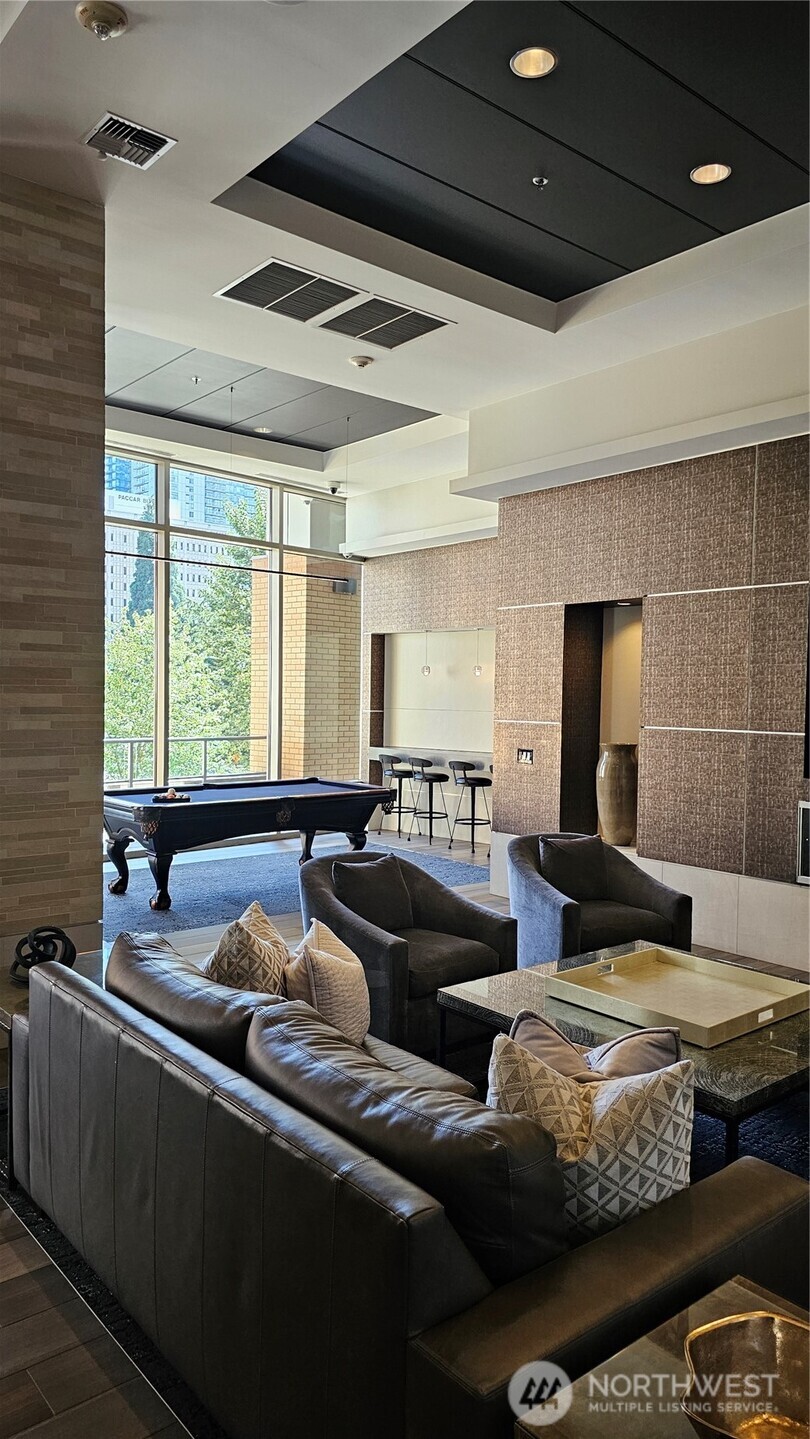 10610 NE 9th Place #509, Bellevue, WA 98004
