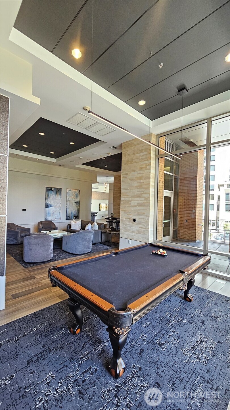 10610 NE 9th Place #509, Bellevue, WA 98004