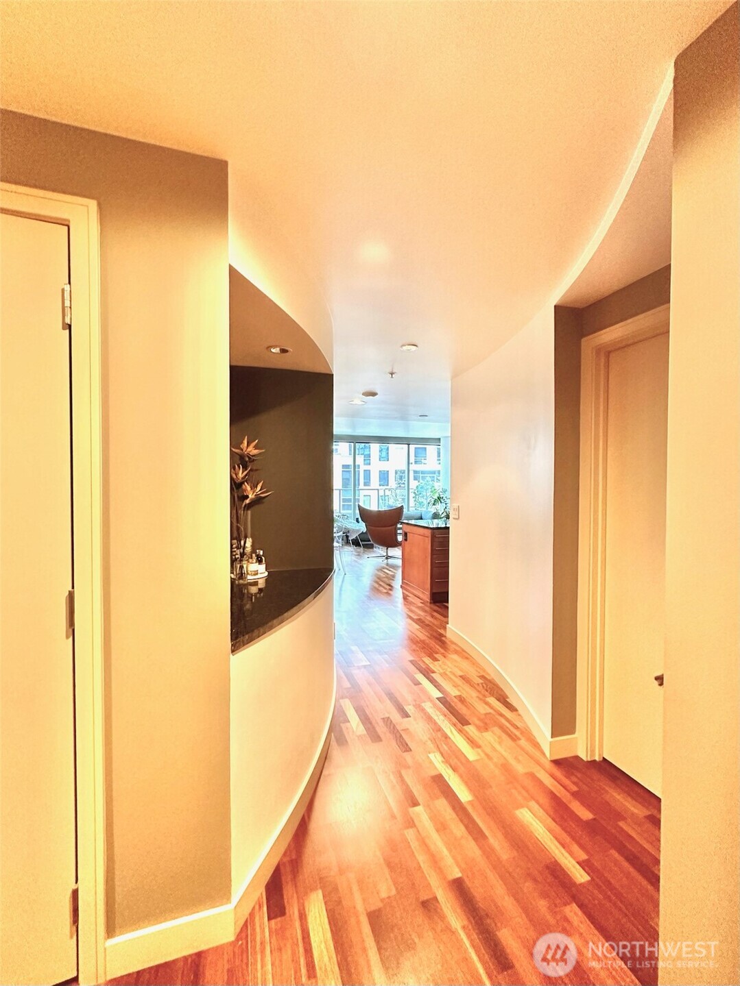 10610 NE 9th Place #509, Bellevue, WA 98004