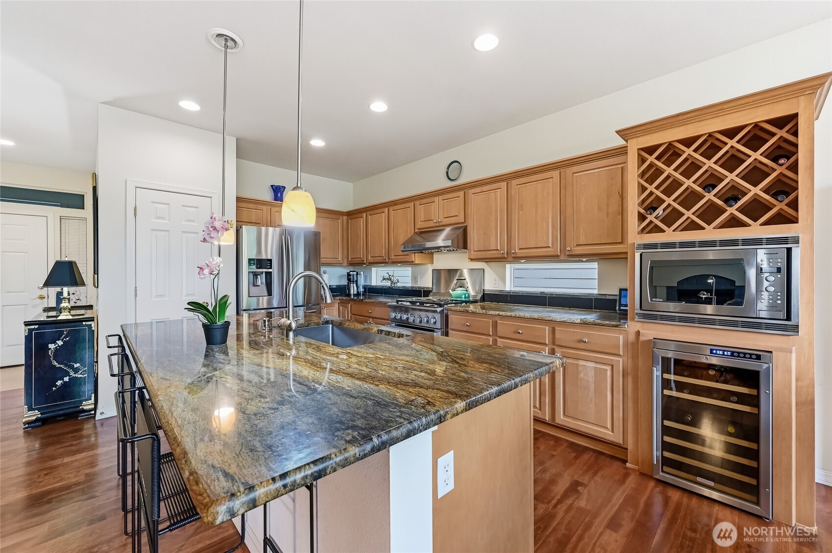 23041 NE 127th Way , Redmond, WA 98053
