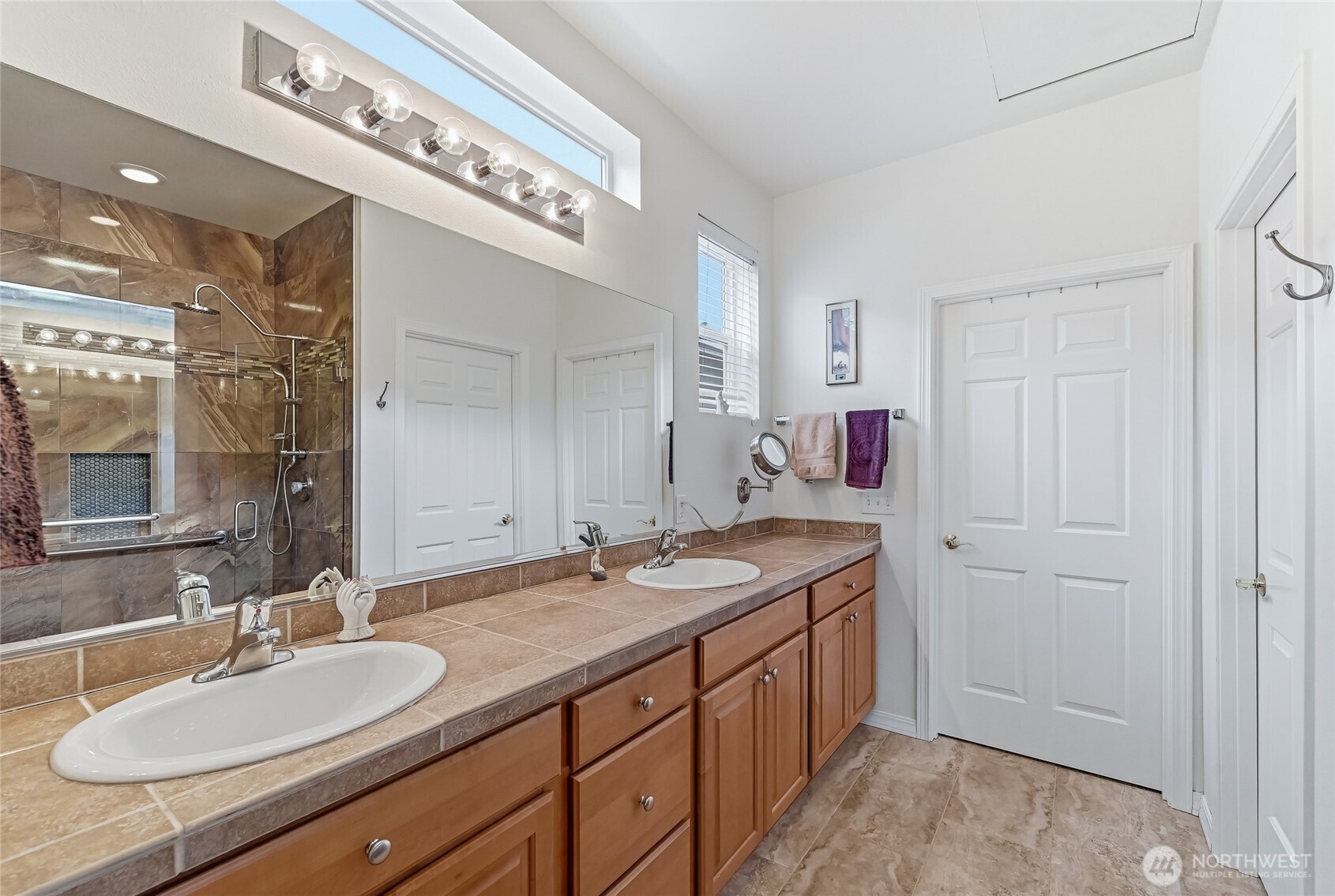 23041 NE 127th Way , Redmond, WA 98053