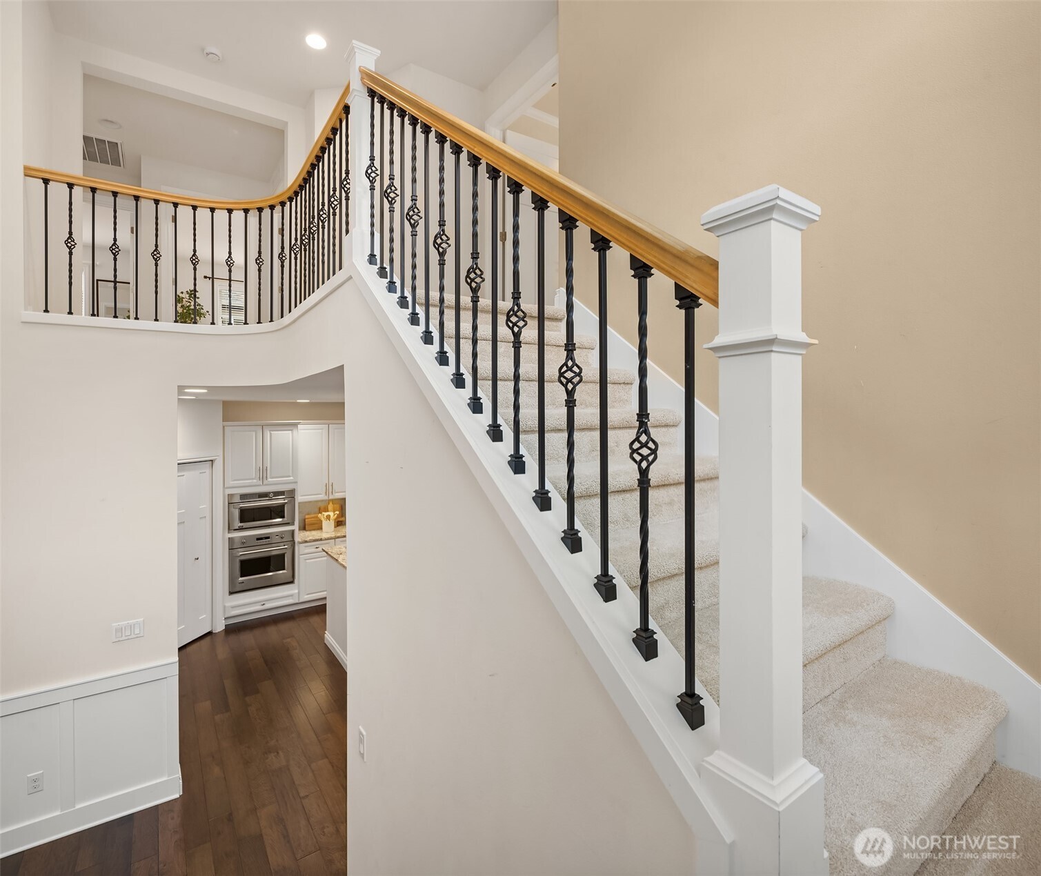 21417 SE 2nd Street , Sammamish, WA 98074