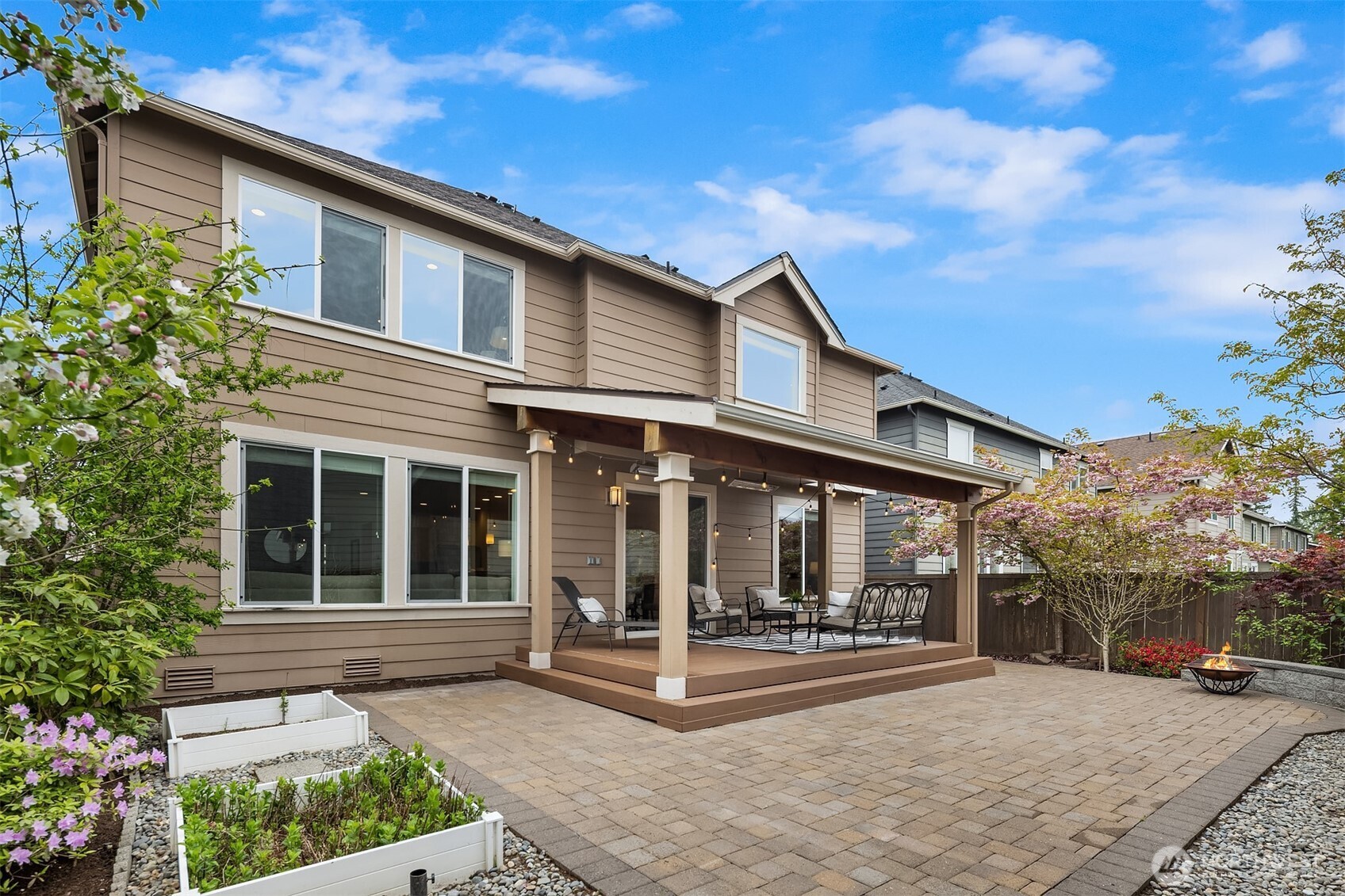 21417 SE 2nd Street , Sammamish, WA 98074