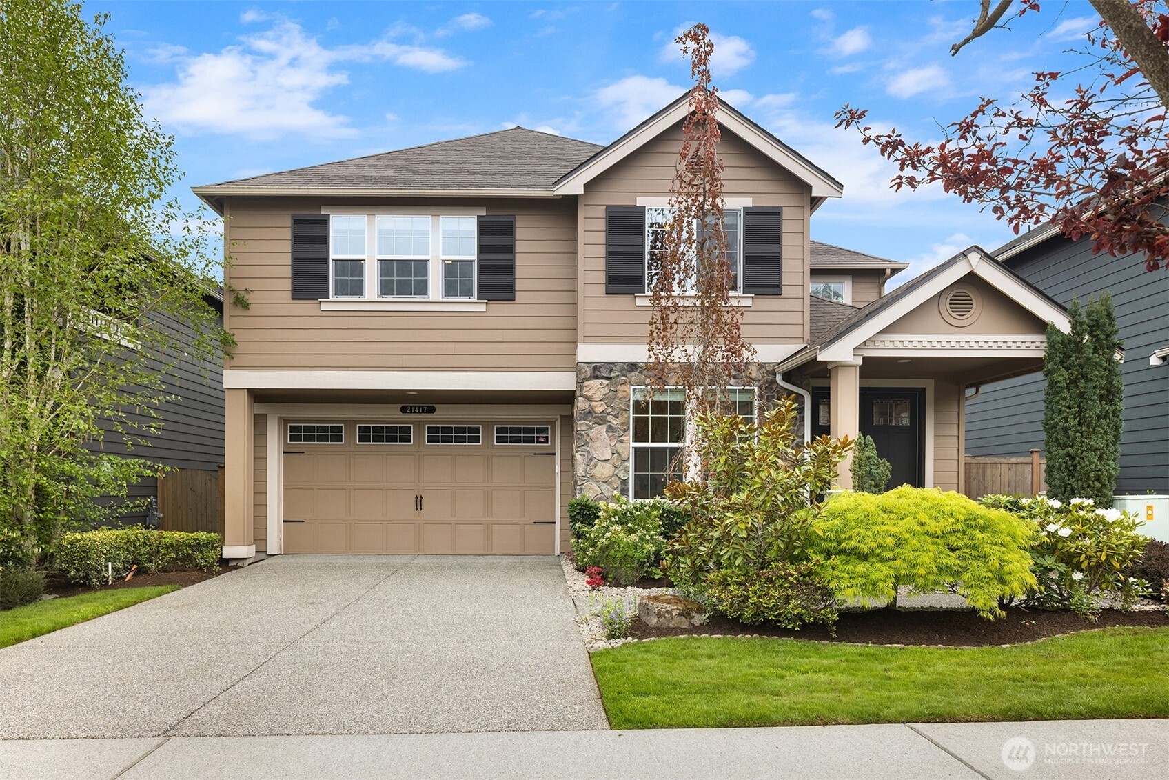 21417 SE 2nd Street , Sammamish, WA 98074