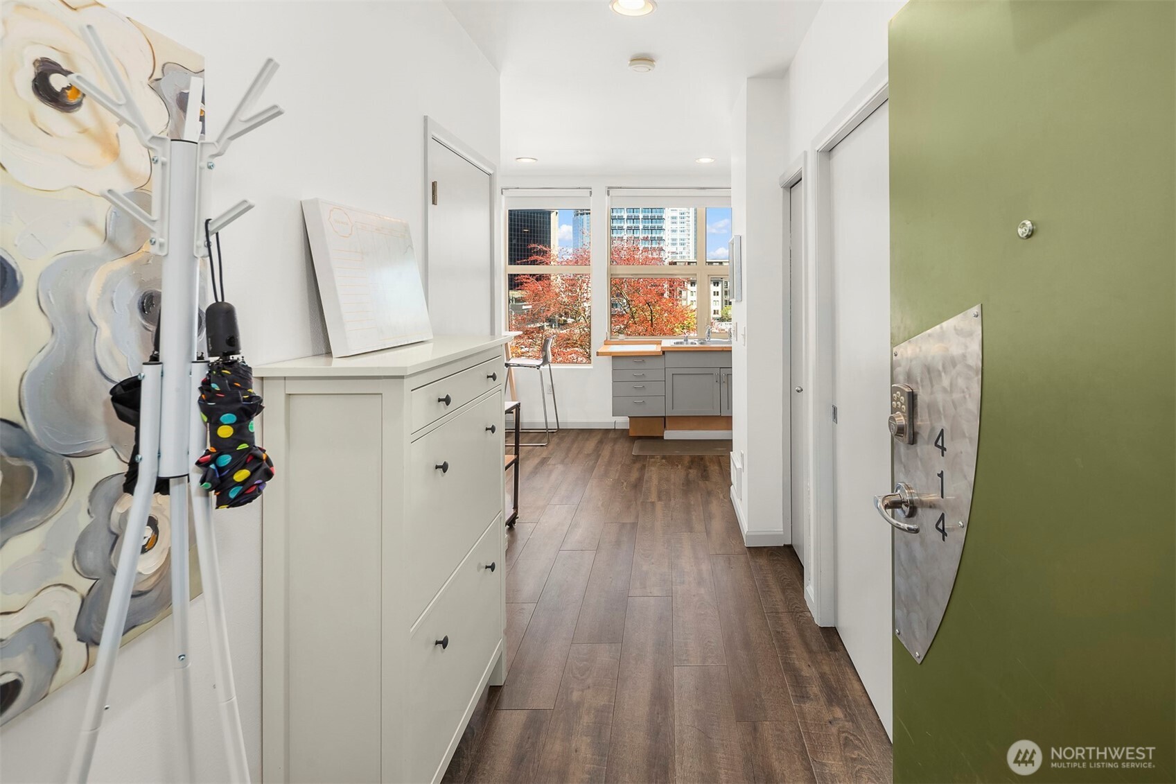 2324 1st Avenue #414, Seattle, WA 98121
