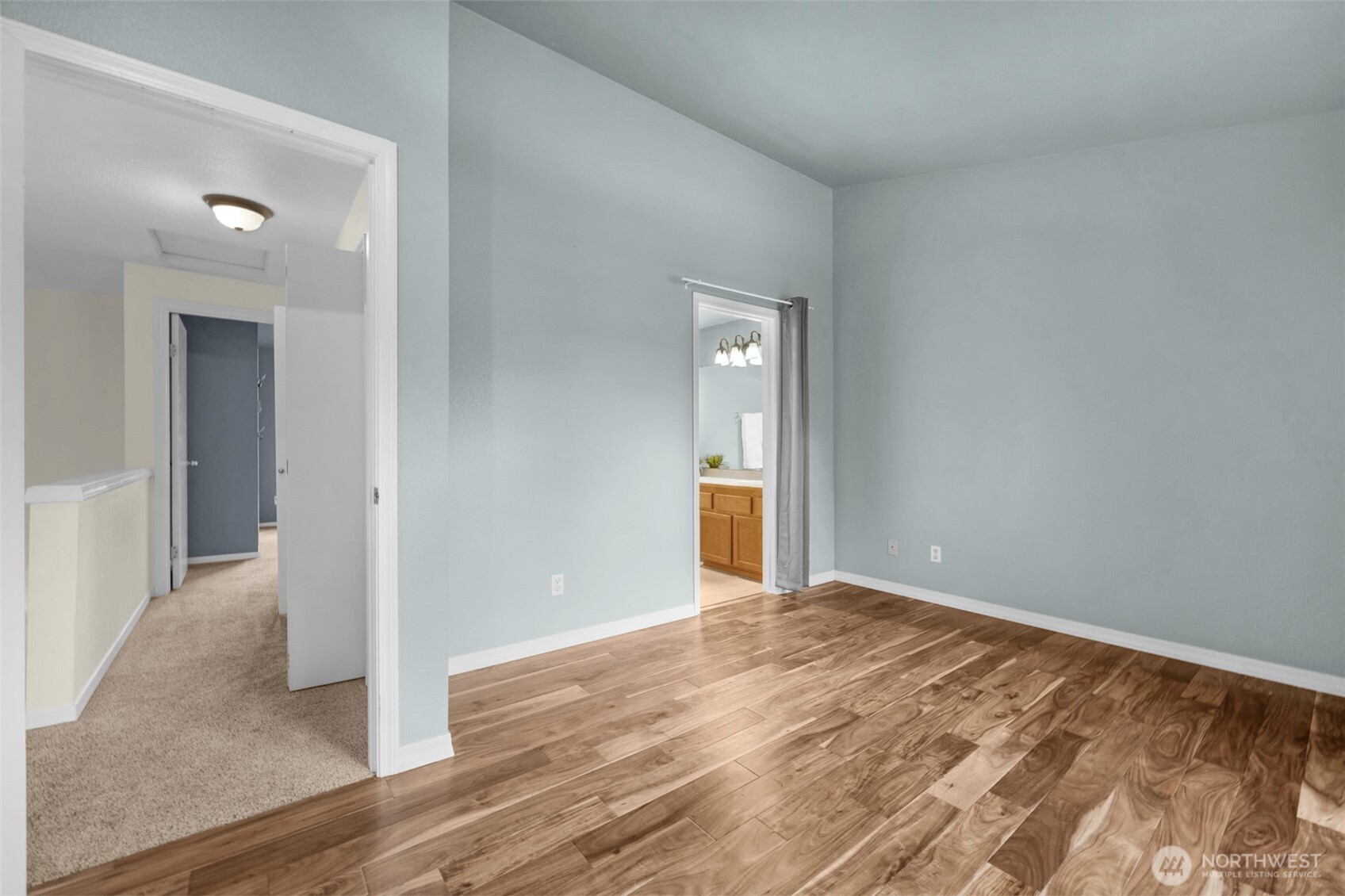 23909 56th Court S #F3, Kent, WA 98032-1748