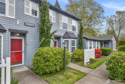 23909 56th Court S #F3, Kent, WA 98032-1748 - Photo 2