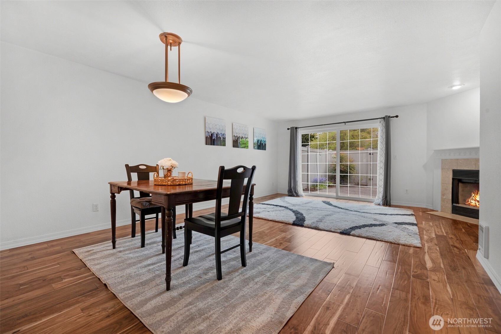 23909 56th Court S #F3, Kent, WA 98032-1748