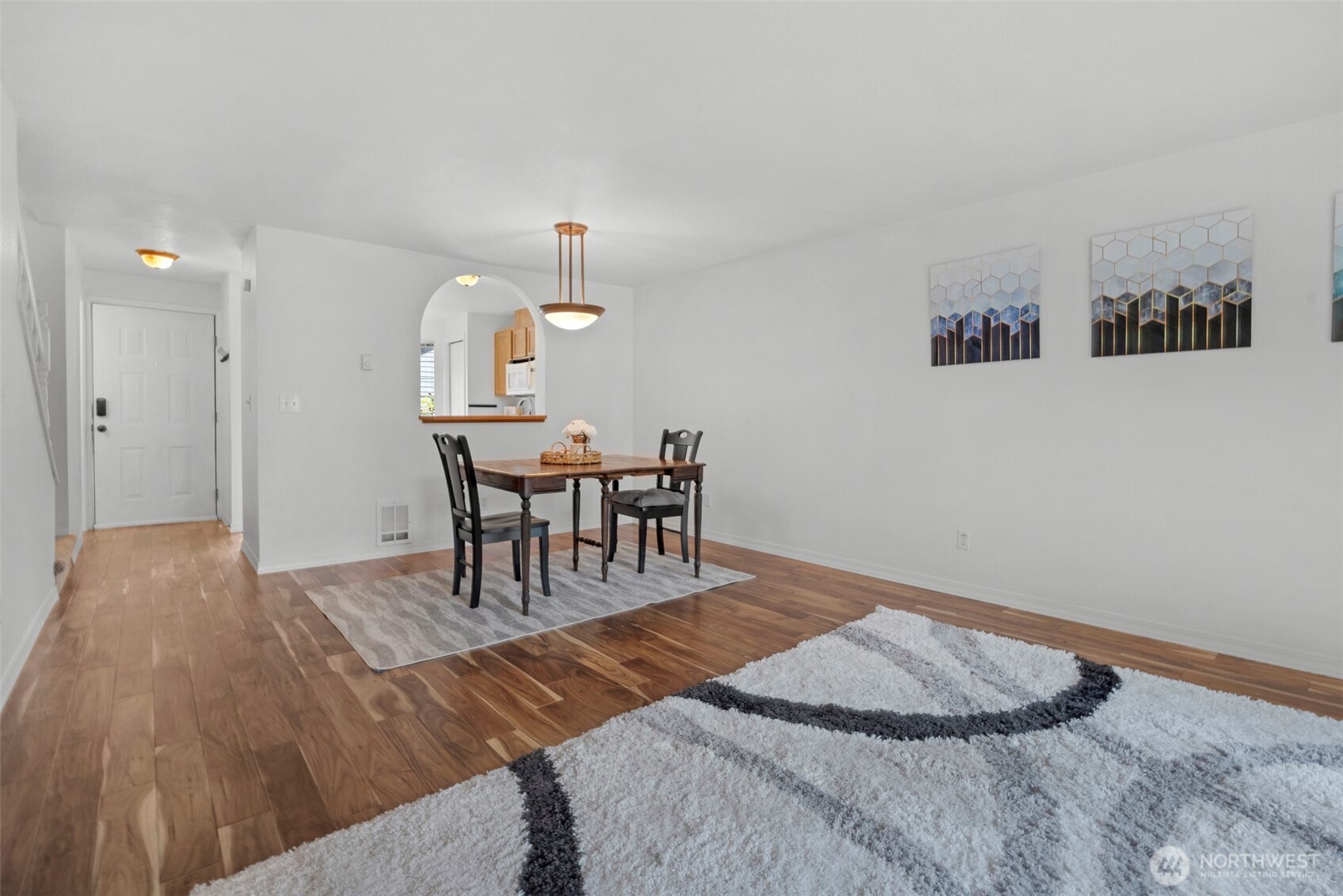 23909 56th Court S #F3, Kent, WA 98032-1748