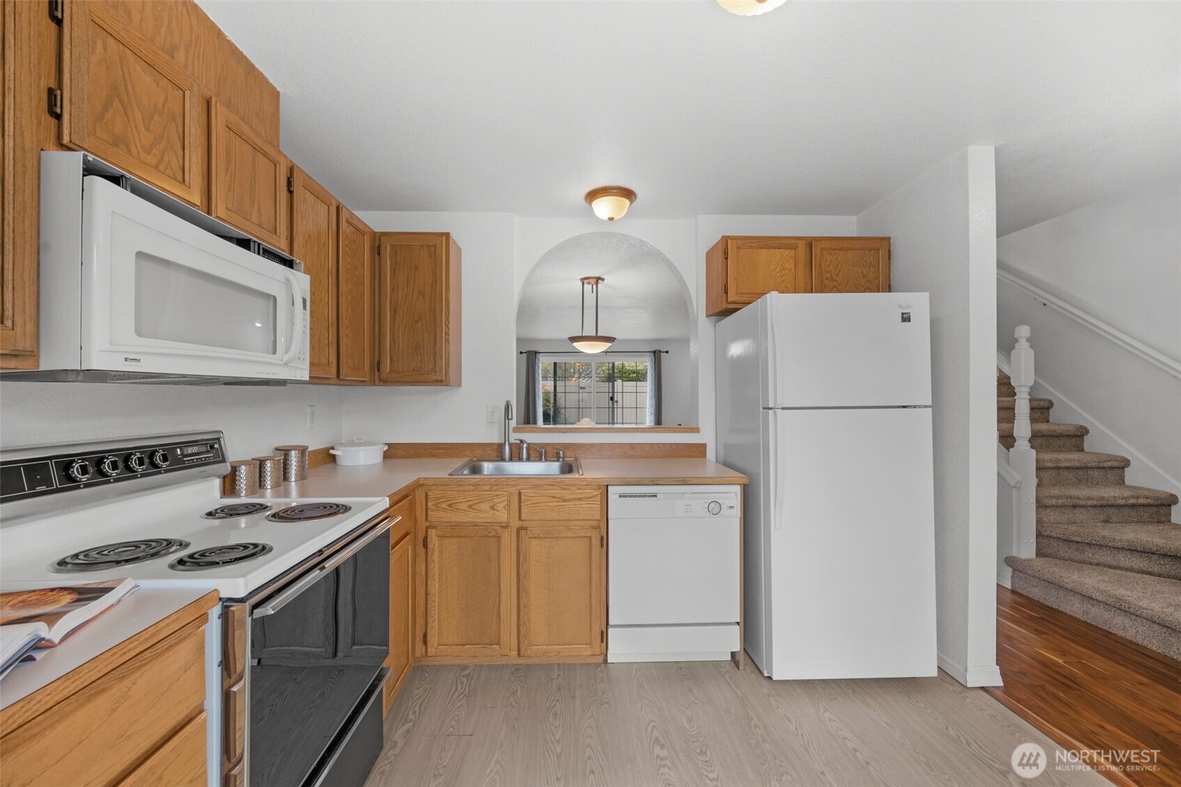 23909 56th Court S #F3, Kent, WA 98032-1748