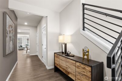 23642 SE 49th Street , Issaquah, WA 98027 - Photo 2