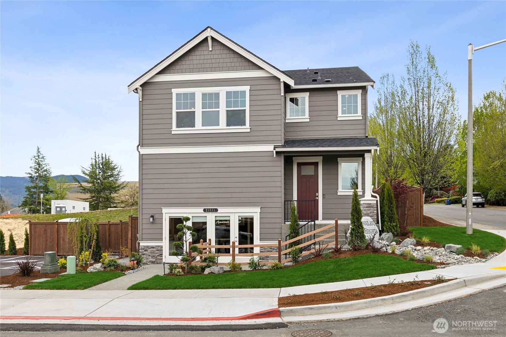 23735 SE 49th Street , Issaquah, WA 98027