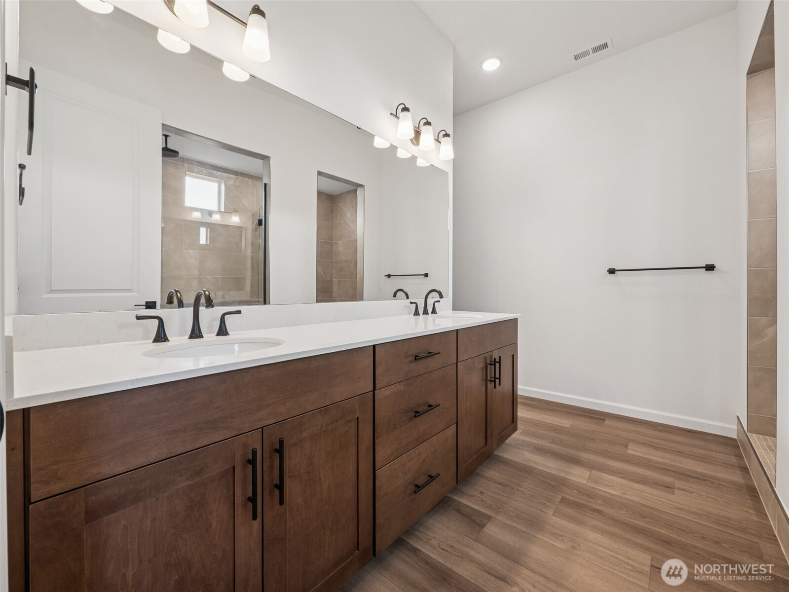 788 S Davis Street #108, Buckley, WA 98321