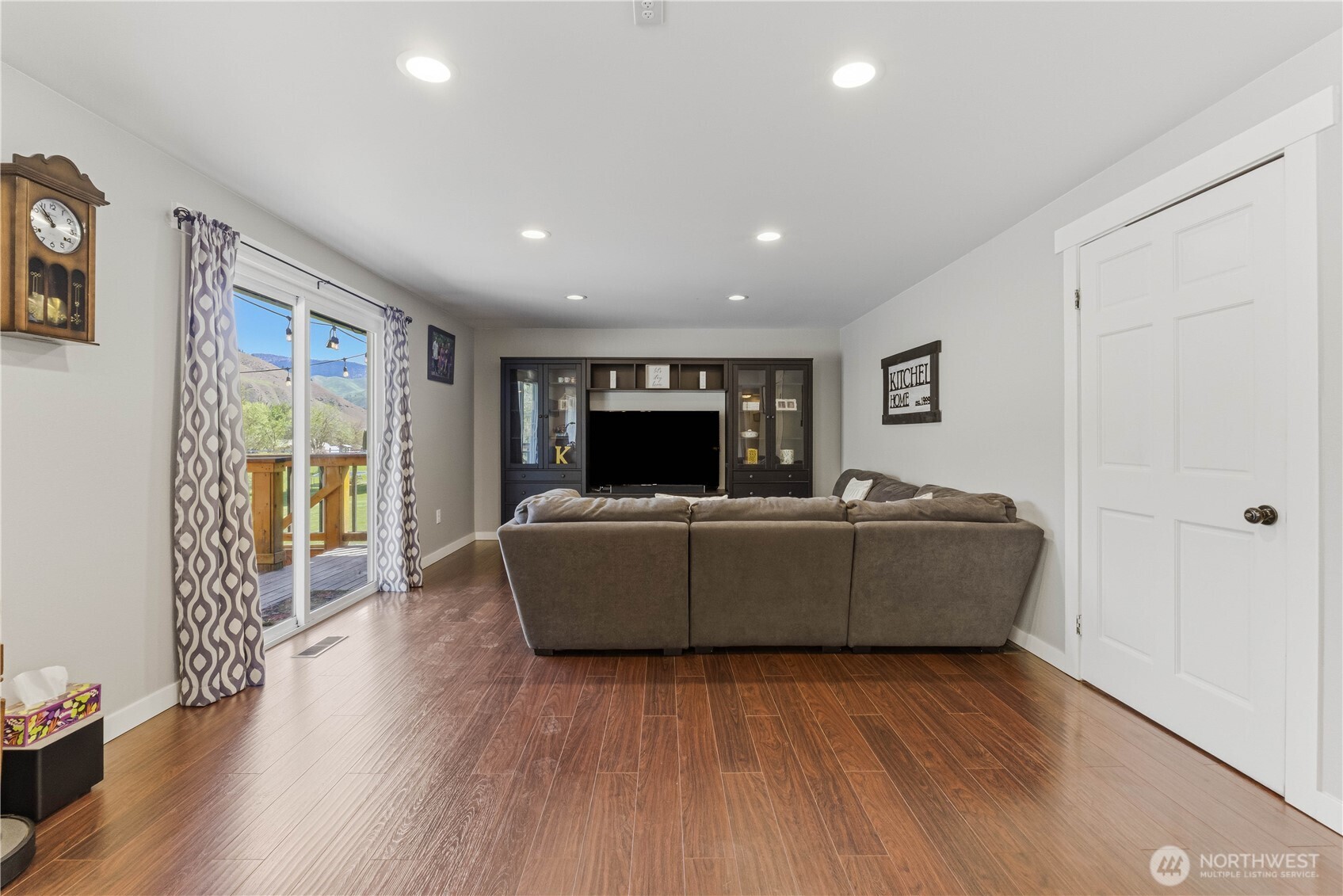 5958 Pioneer Drive , Cashmere, WA 98815