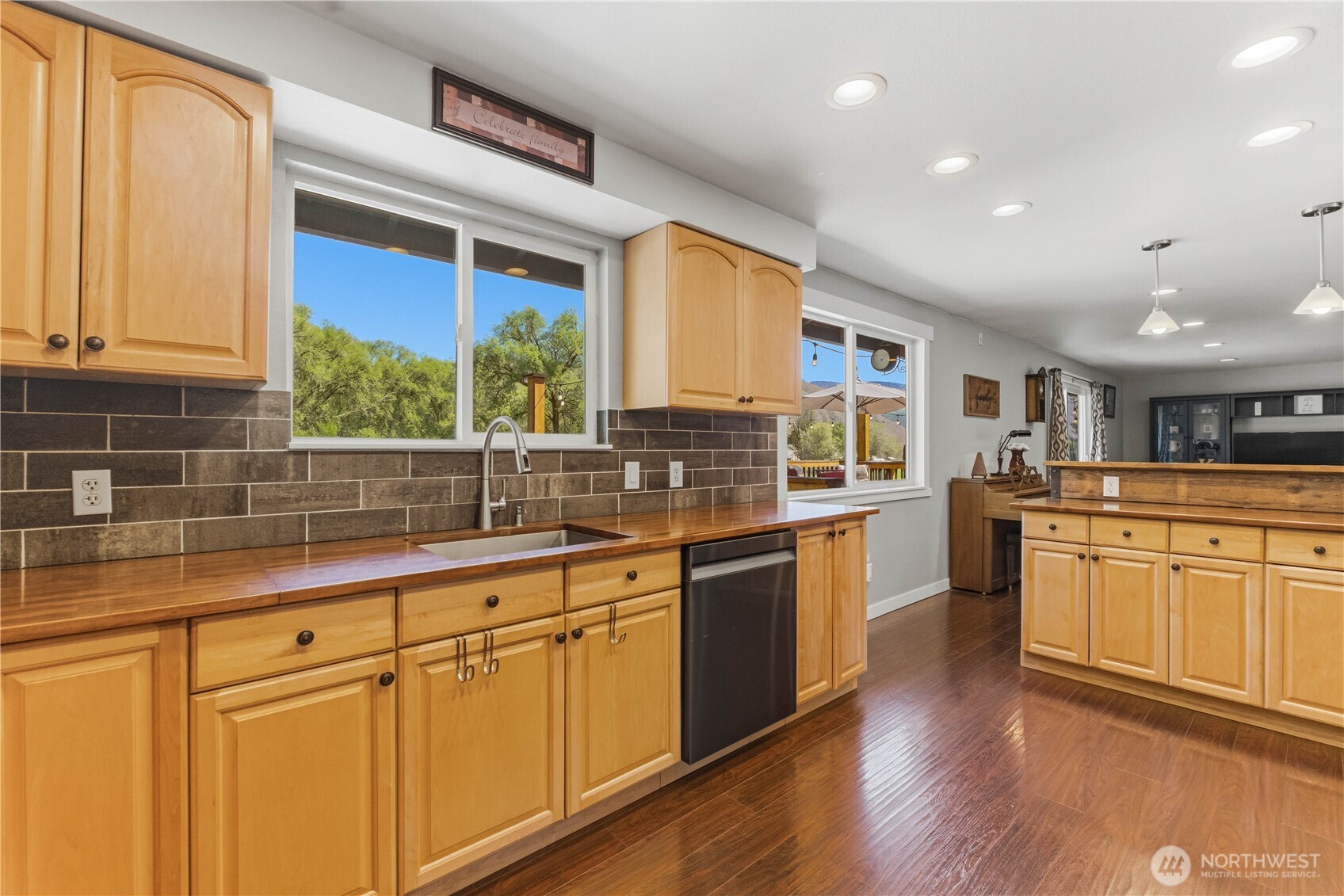 5958 Pioneer Drive , Cashmere, WA 98815