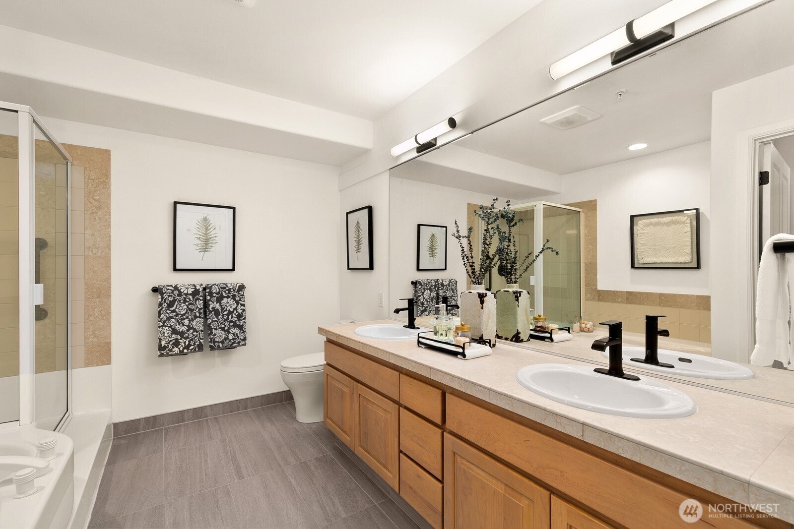 225 4th Avenue #A309, Kirkland, WA 98033