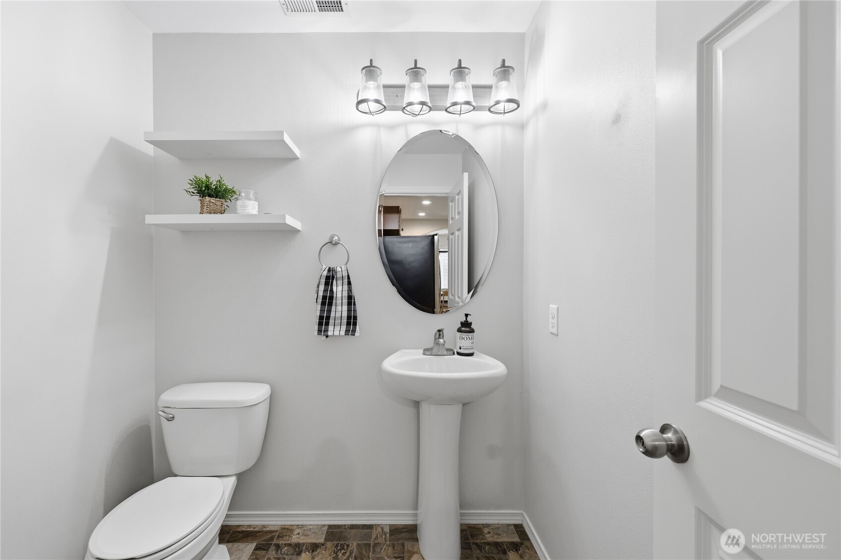 2731 SW Jabirin Way , Port Orchard, WA 98367