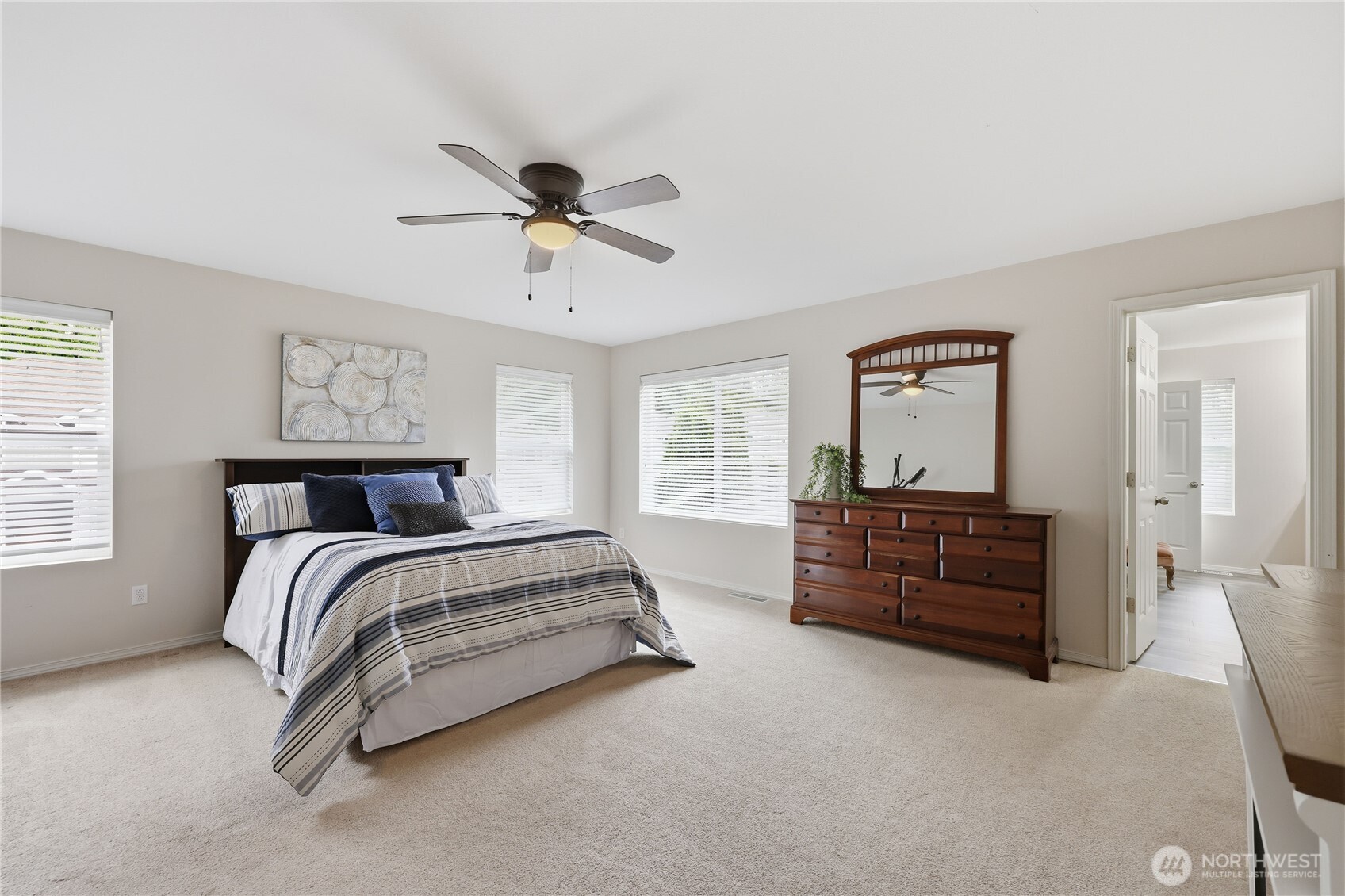 2731 SW Jabirin Way , Port Orchard, WA 98367