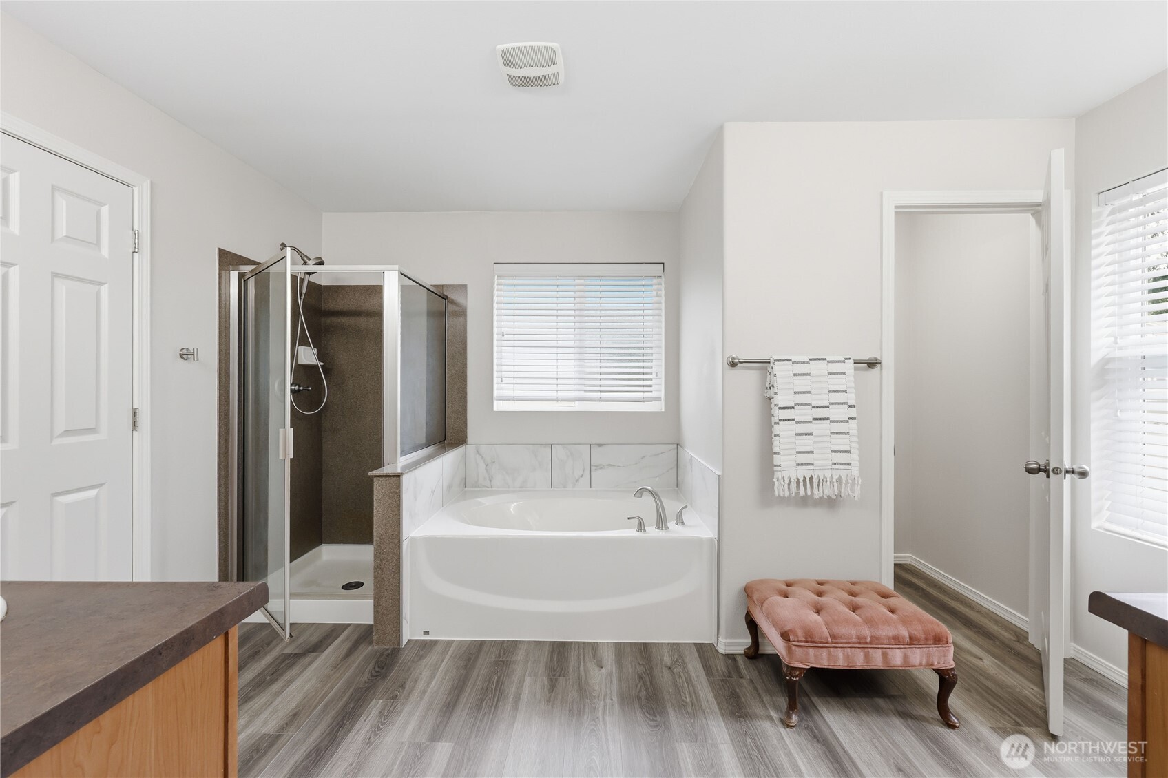2731 SW Jabirin Way , Port Orchard, WA 98367