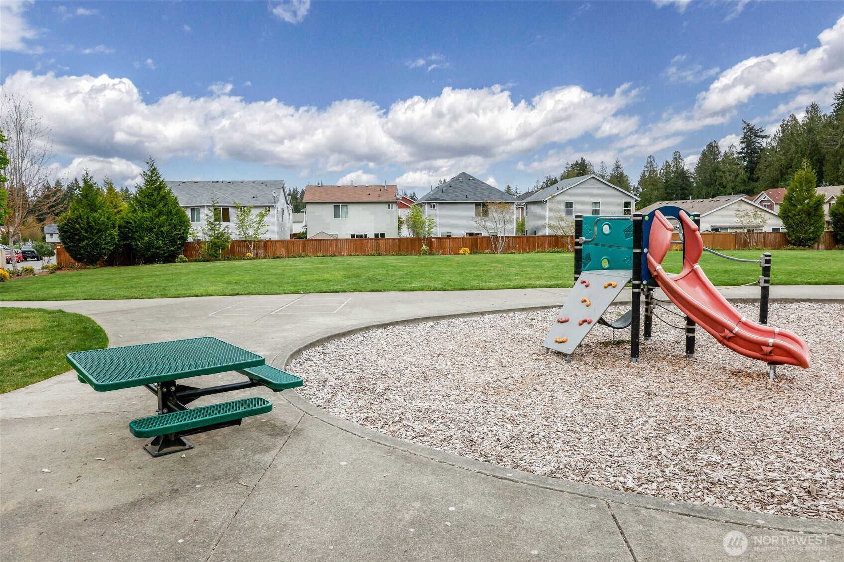 2731 SW Jabirin Way , Port Orchard, WA 98367