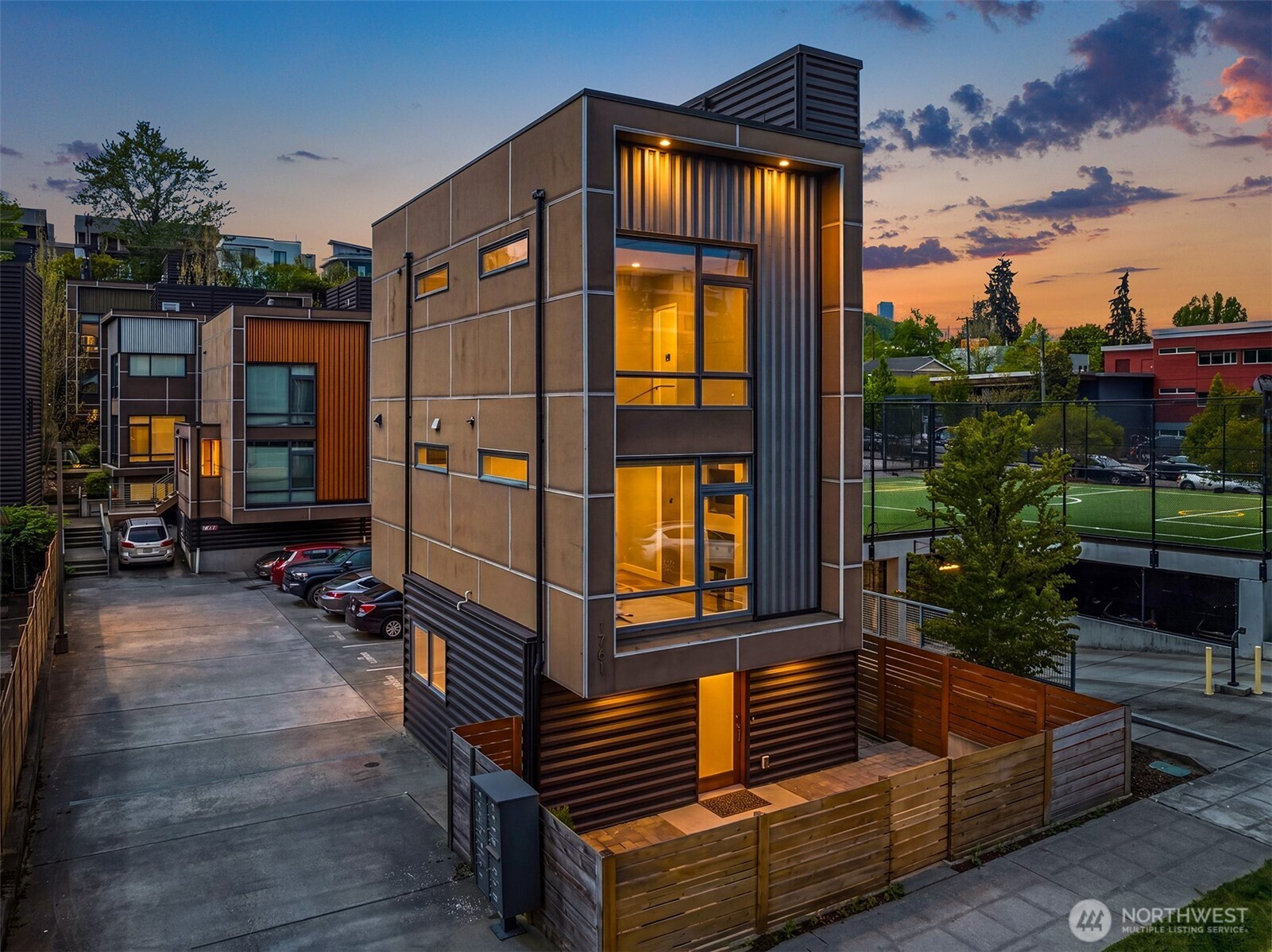 1761 20th Avenue S, Seattle, WA 98144