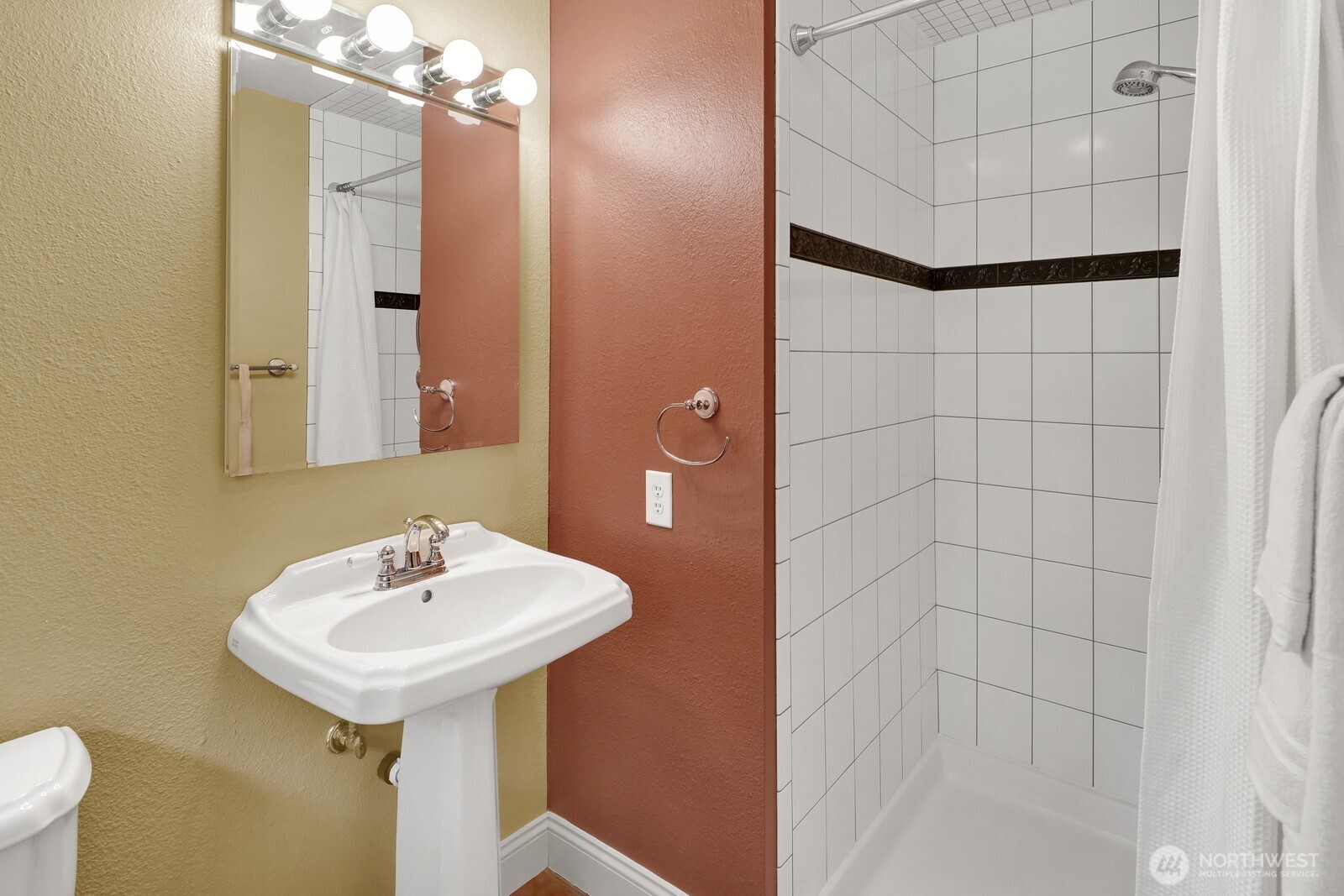 6650 Kings Lane , Bellingham, WA 98226