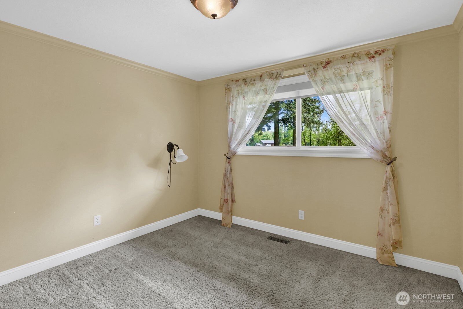 6650 Kings Lane , Bellingham, WA 98226
