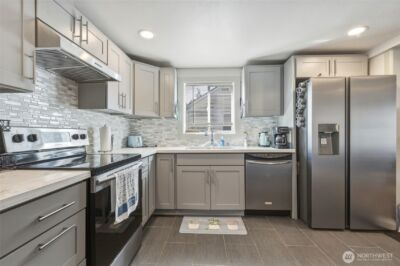 8235 E B Street , Tacoma, WA 98404 - Photo 3