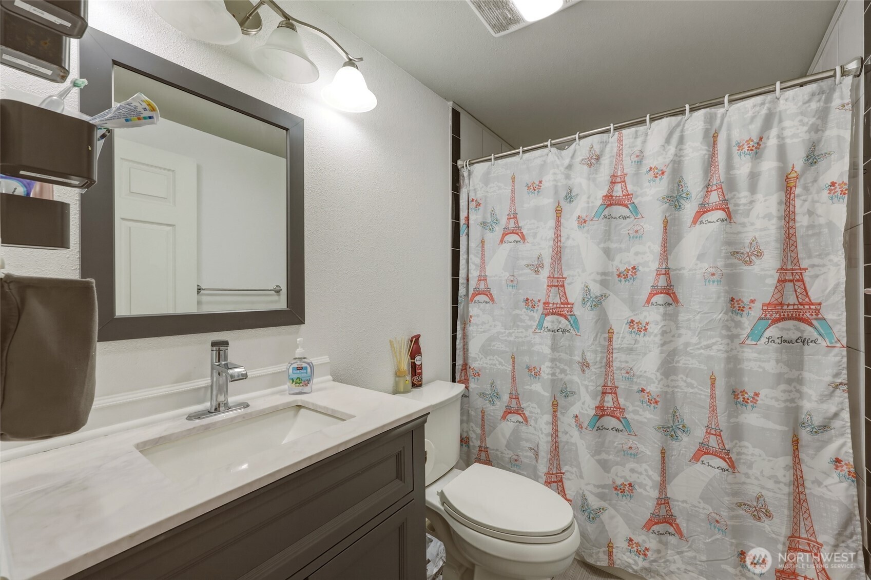 8235 E B Street , Tacoma, WA 98404